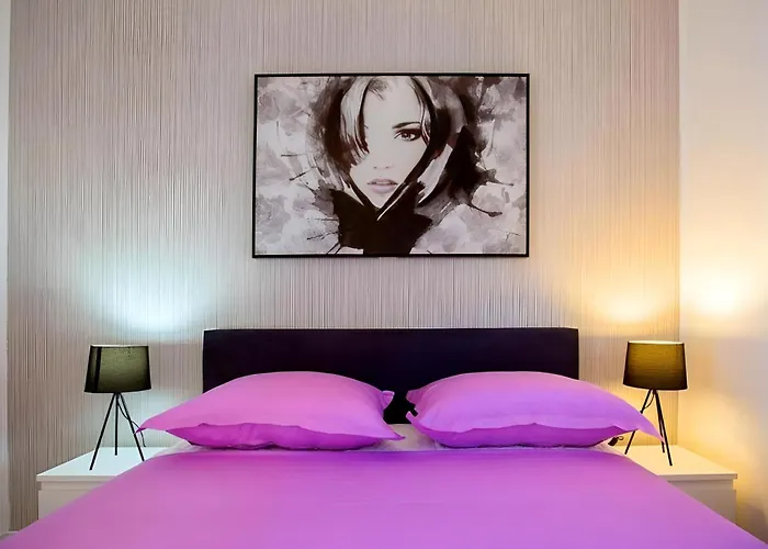 Candy With Jacuzzi And Parking Place Appartement *