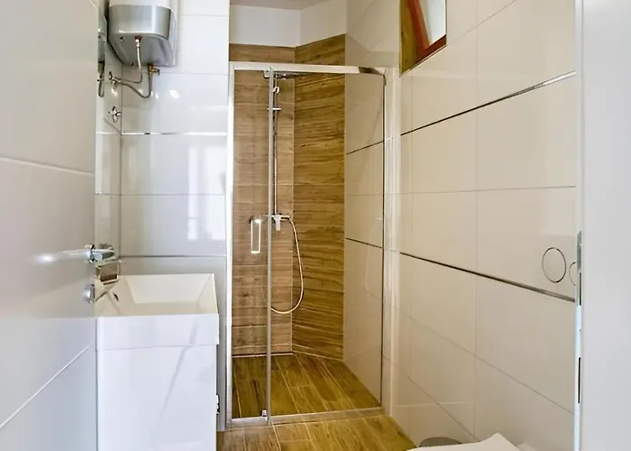 Appartement Candy With Jacuzzi And Parking Place Split